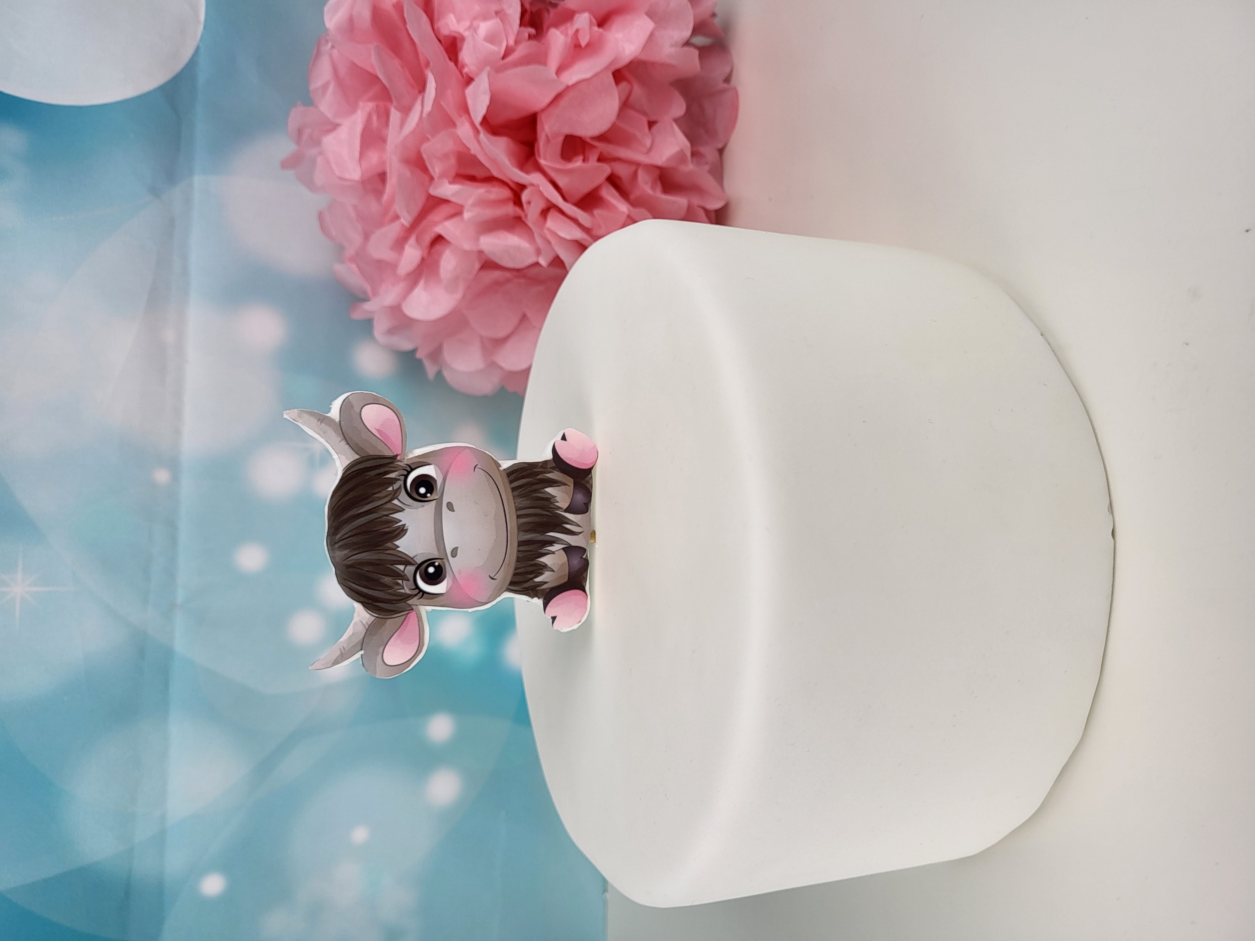 Kuh Tortentopper aus Fondant – handgefertigt | süße Tortenfigur für Kindergeburtstag & Bauernhof-Motto