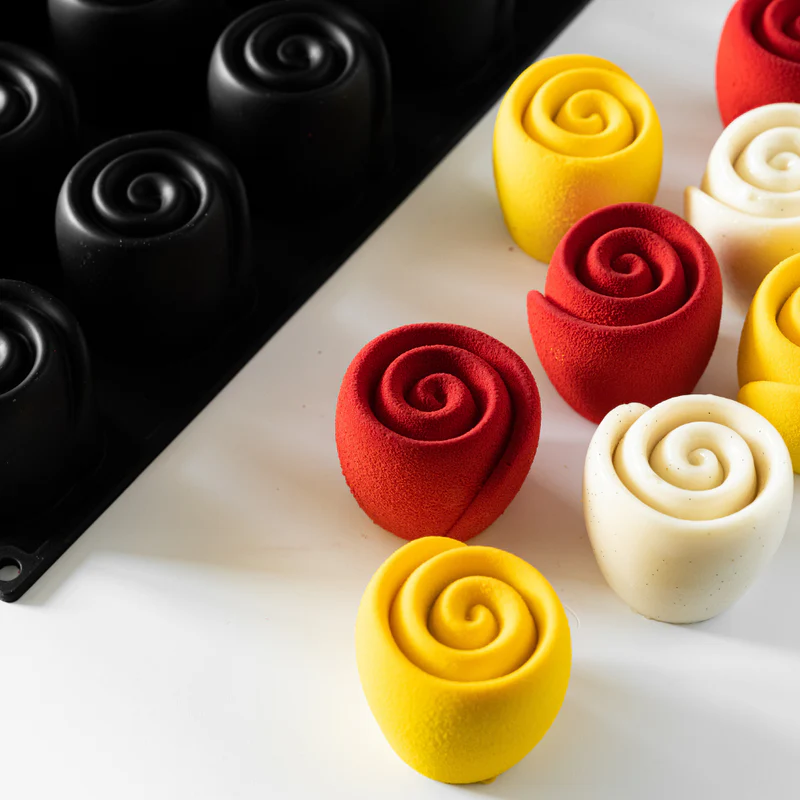 Pavoni PX43108 Volupté – Silikonform für elegante Dessertkreationen