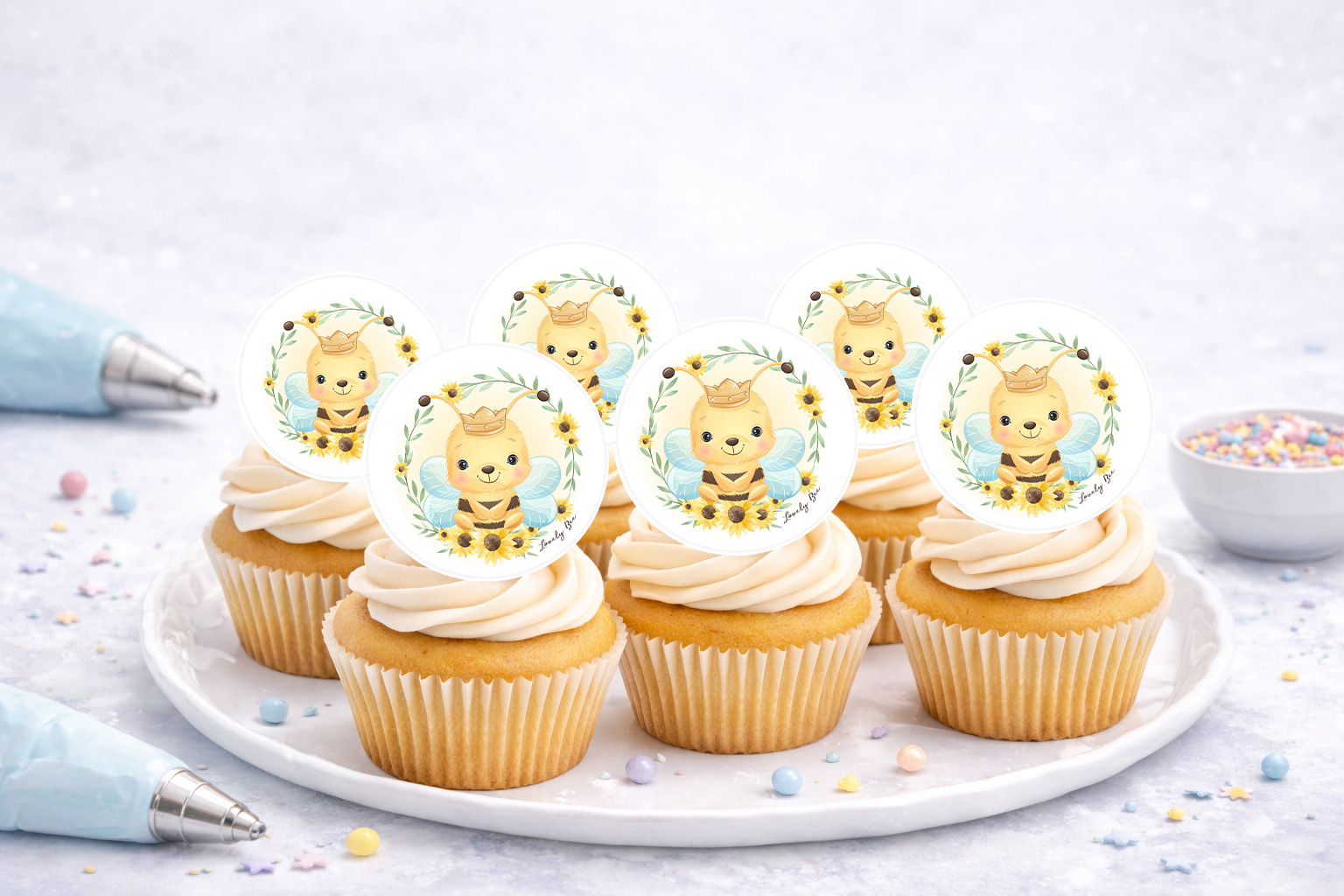 Essbare Muffinaufleger Biene aus Oblate, 1 A4-Bogen mit 25 Auflegern, Ø ca. 4 cm, zum Selbstausschneiden.