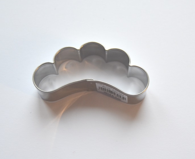Ausstecher Wolke 3 x5,8 cm
