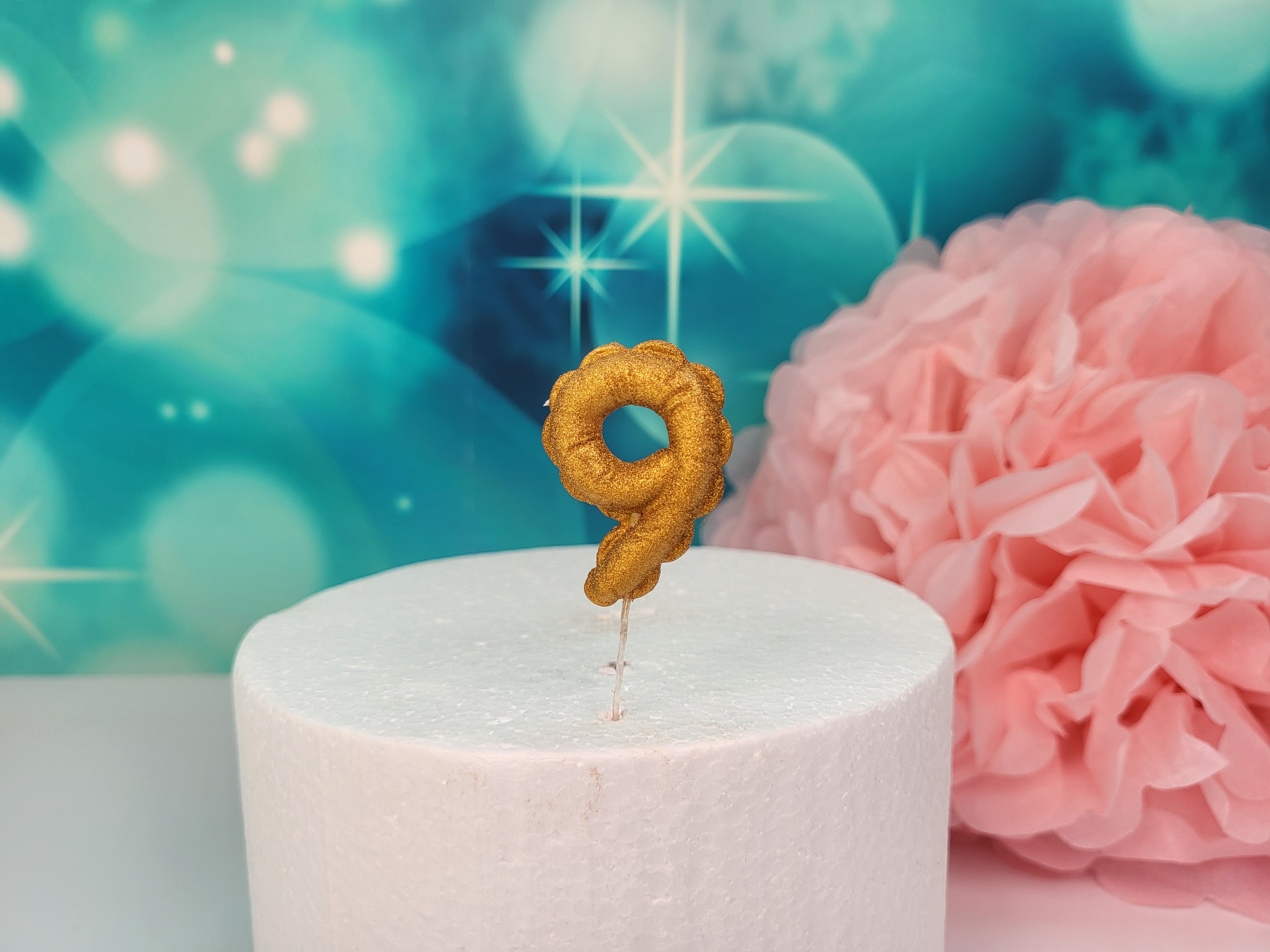 Fondant Zahl  9  - Gold