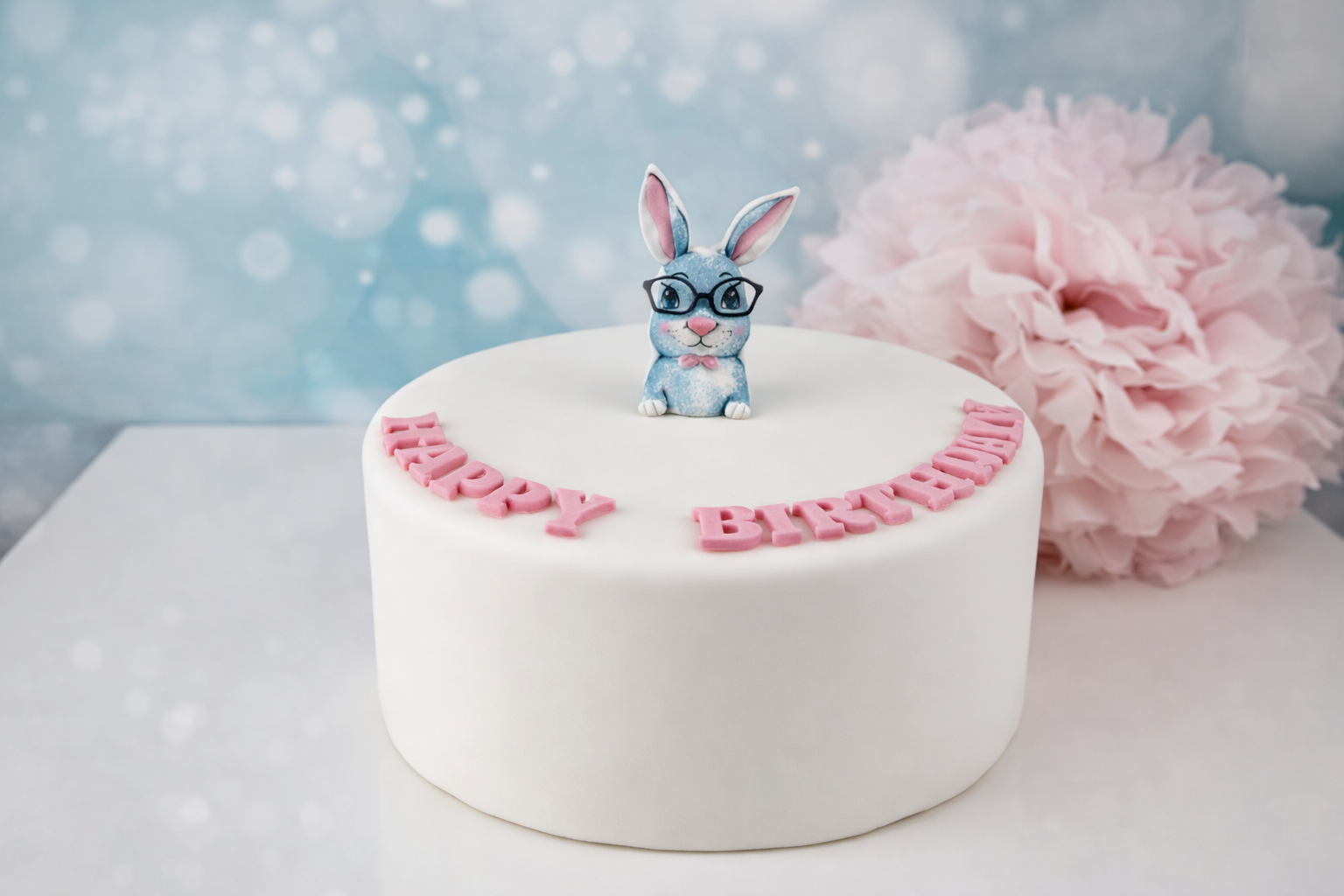 Essbarer Cake Topper Hase mit Brille – Niedliche Tortendekoration für Kinder & Party