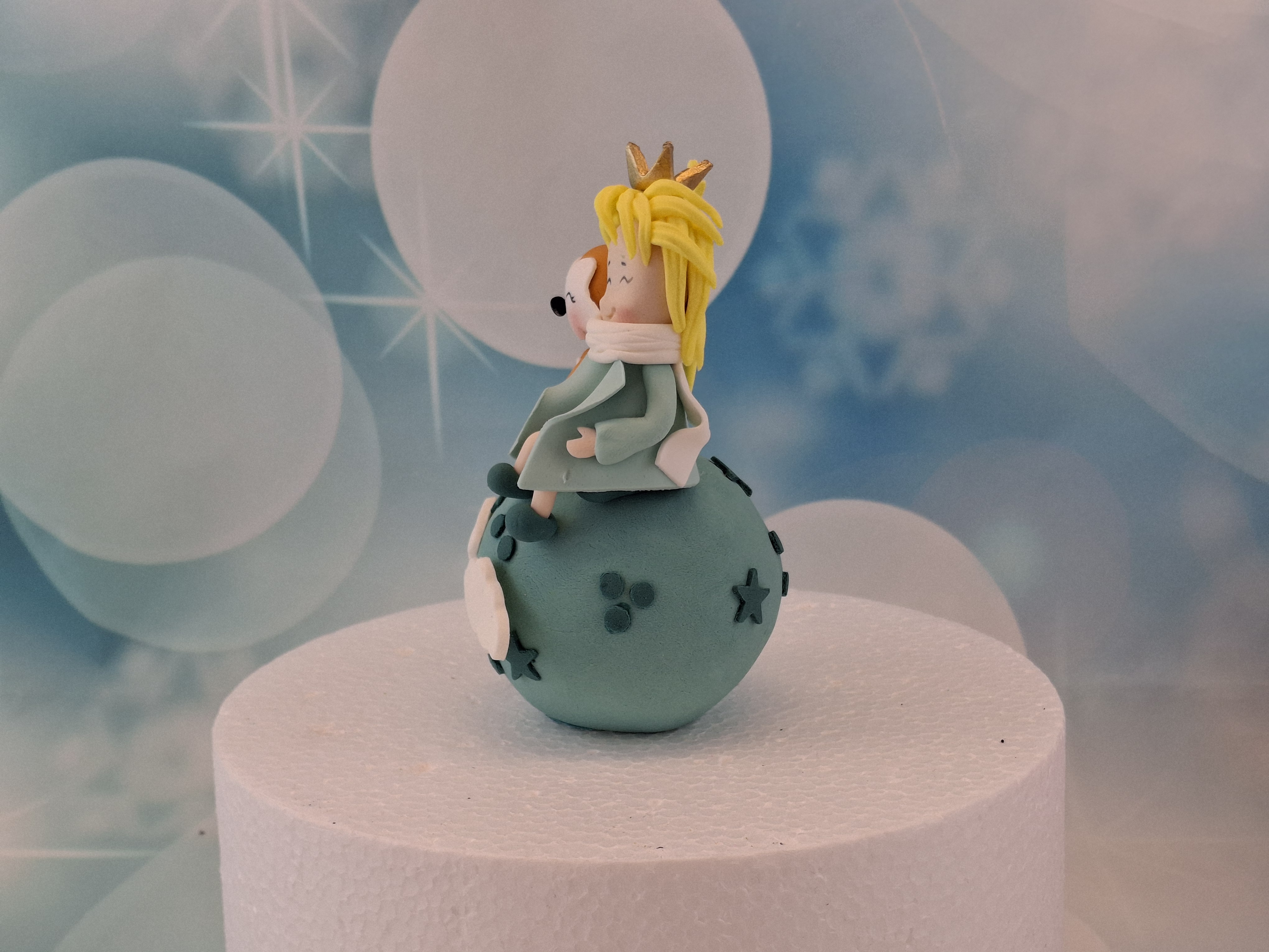 Tortentopper „Der kleine Prinz & Fuchs auf Weltkugel“ – Handgefertigte Figur