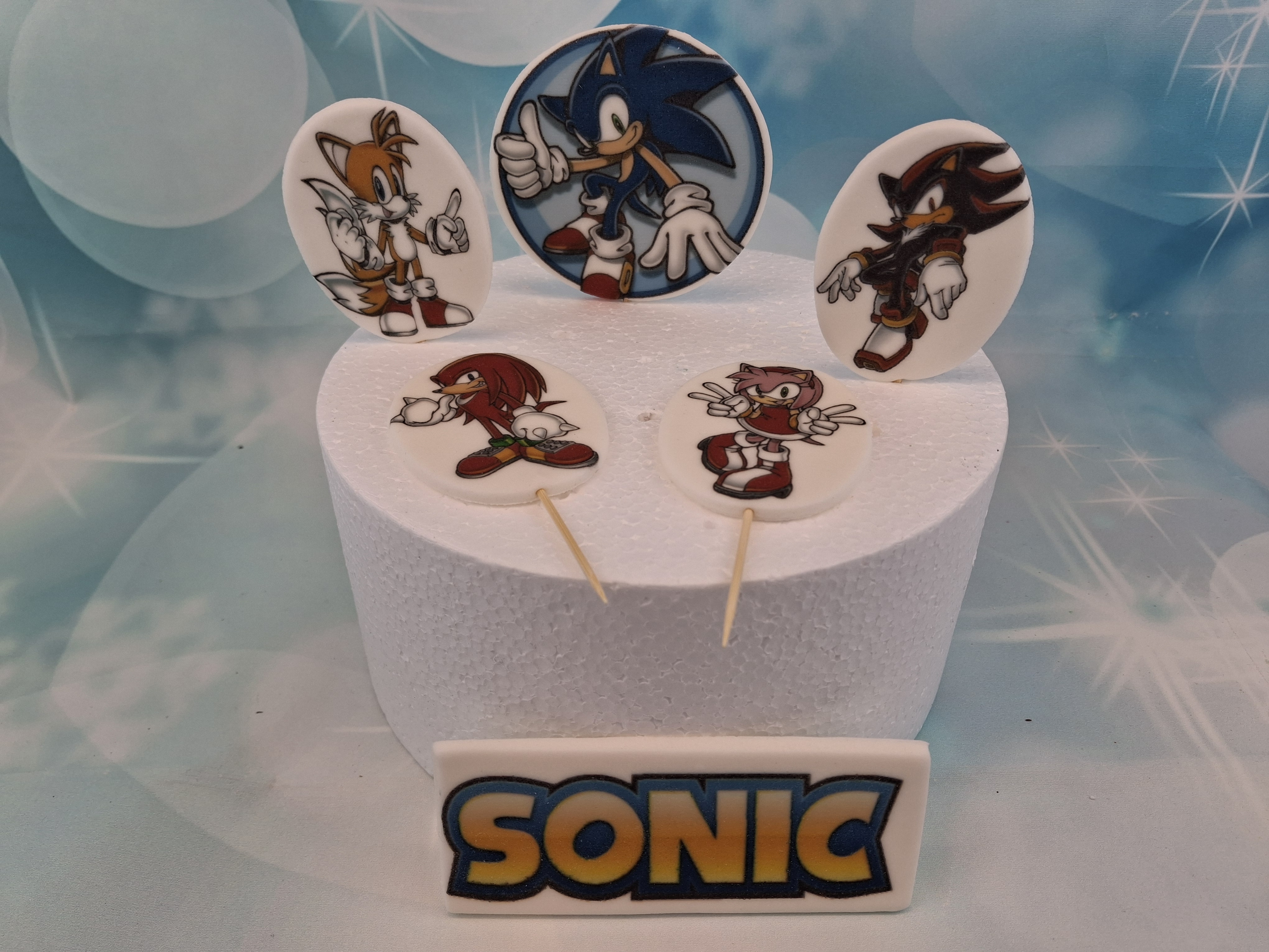 Sonic 2D Zuckerdekoration – Essbare Tortendeko zum Einstecken