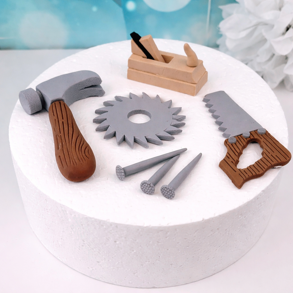 Tortendeko Set „Tischler-Werkzeuge“ – Handgefertigte Tortendekoration für Handwerker-Themen