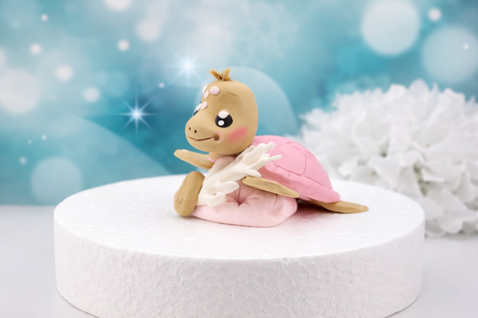 Tortenfigur Schildkröte – handmodellierte Tortendeko aus Zuckermasse