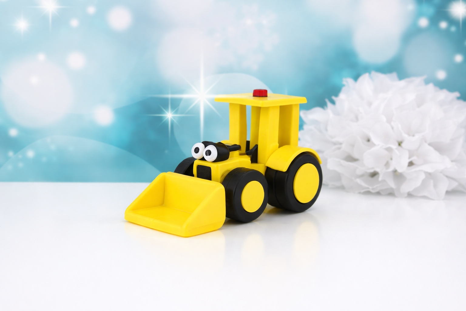 Tortenfigur Bagger – Handmodellierte Tortendekoration für Kindergeburtstag & Baustellen-Motivtorte