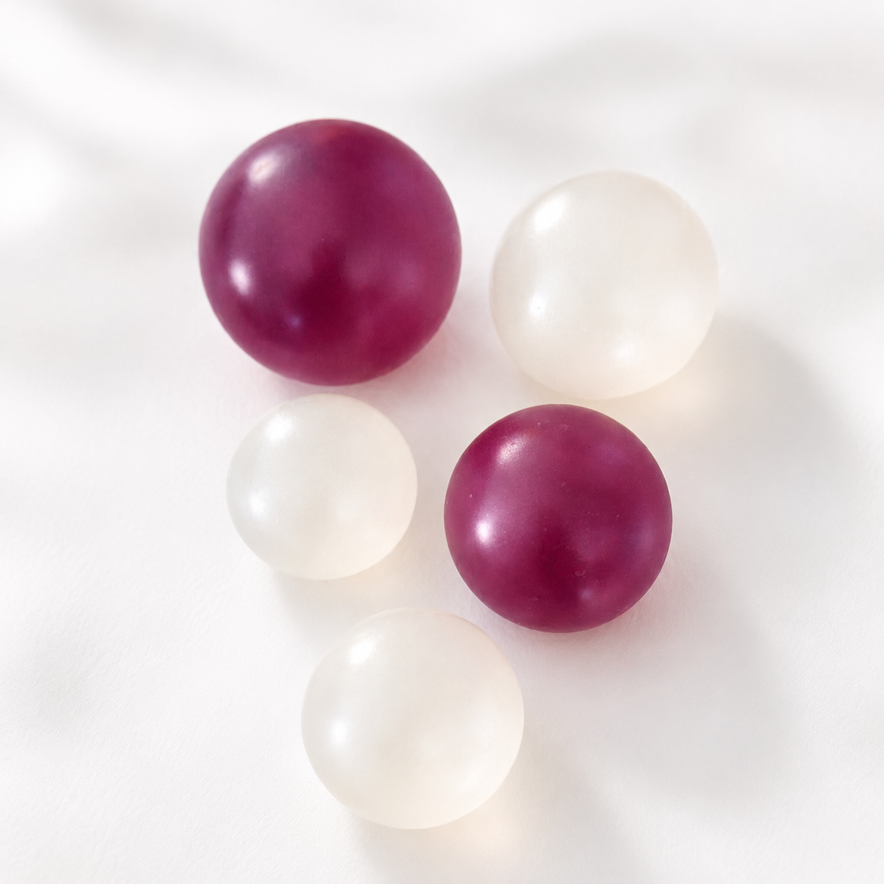 Jellybälle Weiß-Violett – 5-teiliges Tortendeko-Set