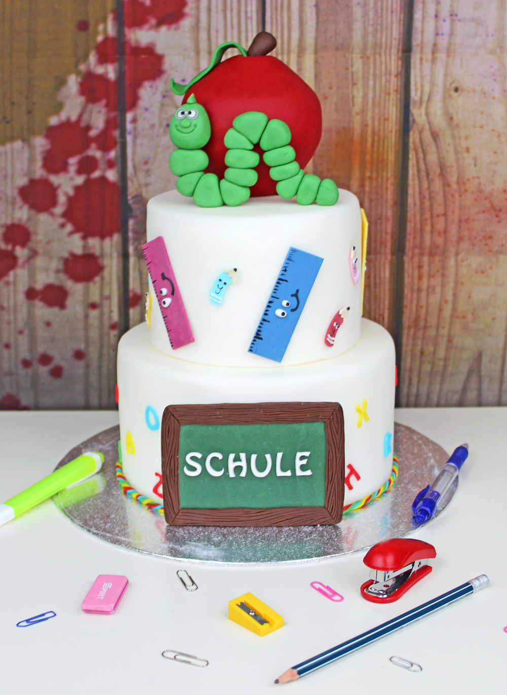 Zuckerdekor Stifte 16 Stück – essbare Tortendeko Schule & Einschulung | ca. 30–40 mm