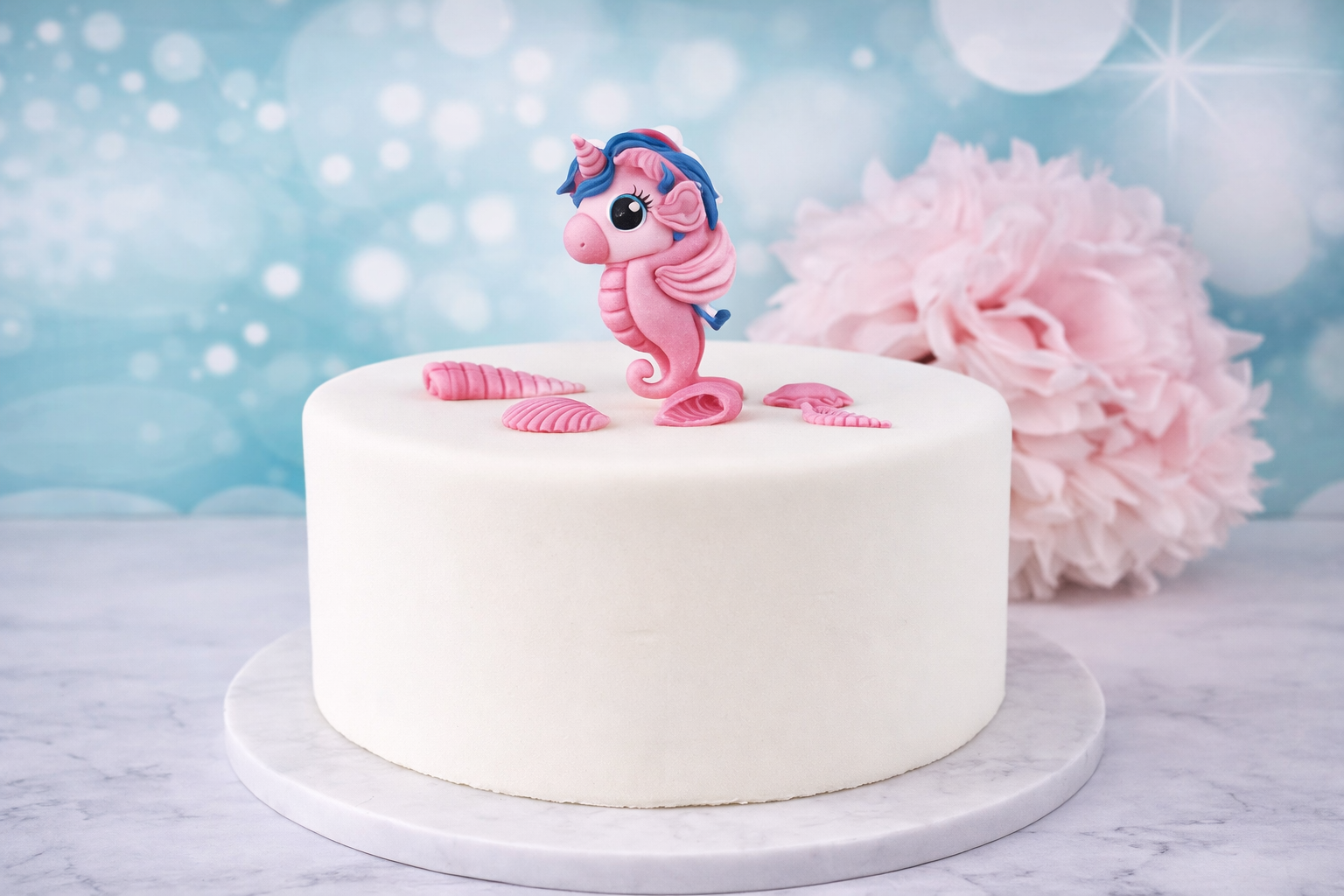 Cake Topper Set Seepferdchen & Muscheln aus Fondant – handgefertigte Tortendekoration für Ozean- & Kinder-Torten