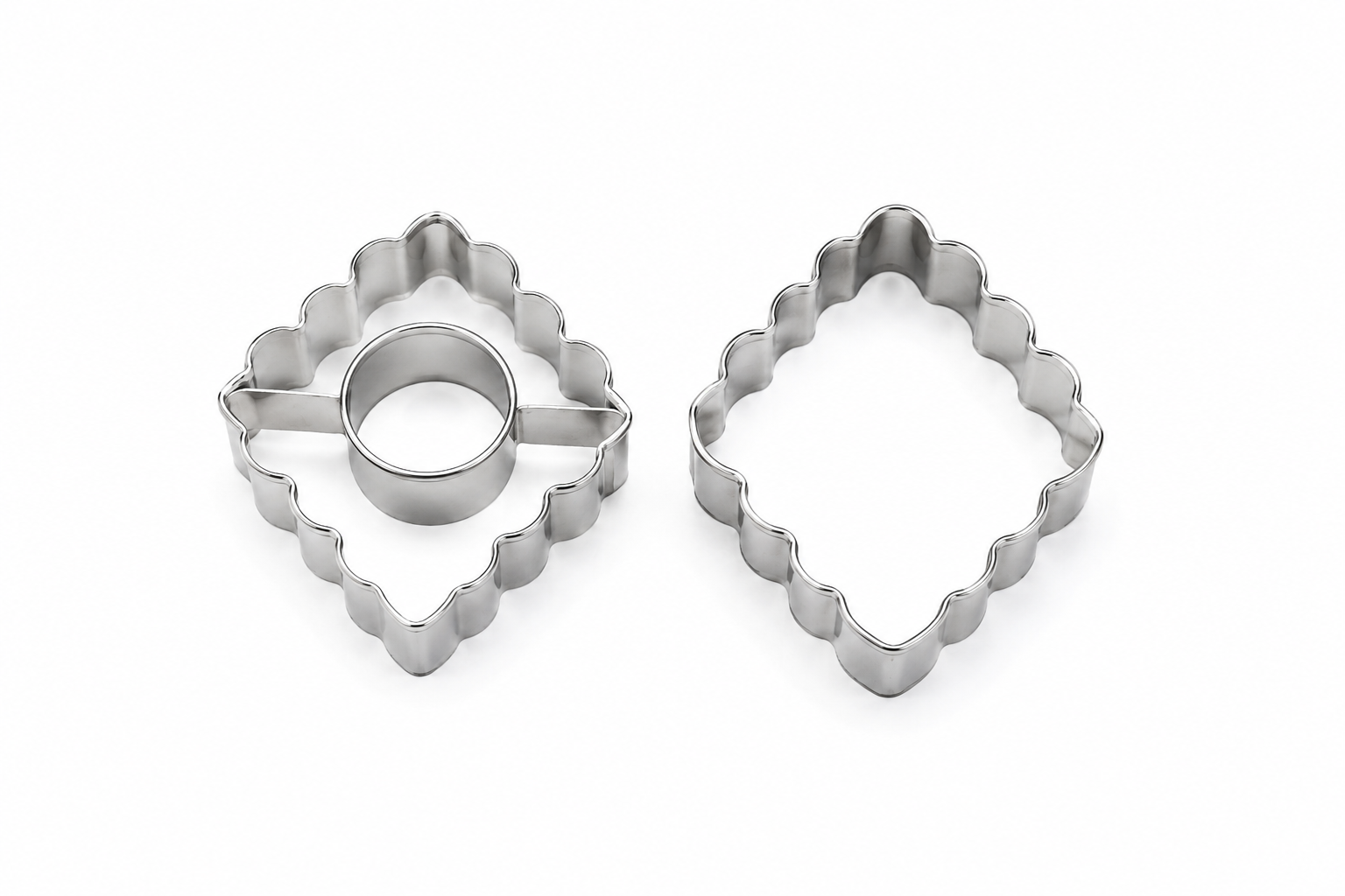 Linzer Ausstecher Rhombus mit Loch| 4,5x 3,8 cm 2-teilig