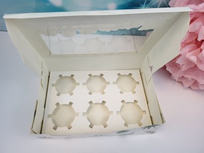 Stabile Cupcake Verpackung mit tropischem Dschungel Design für Kindergeburtstag und Mottoparty