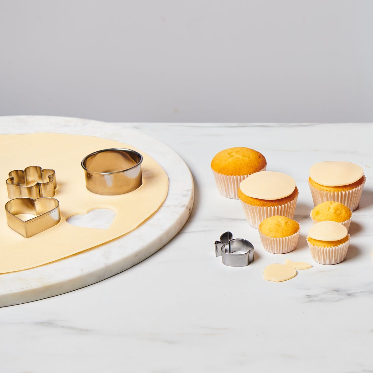 Marzipandecke ausgerollt 