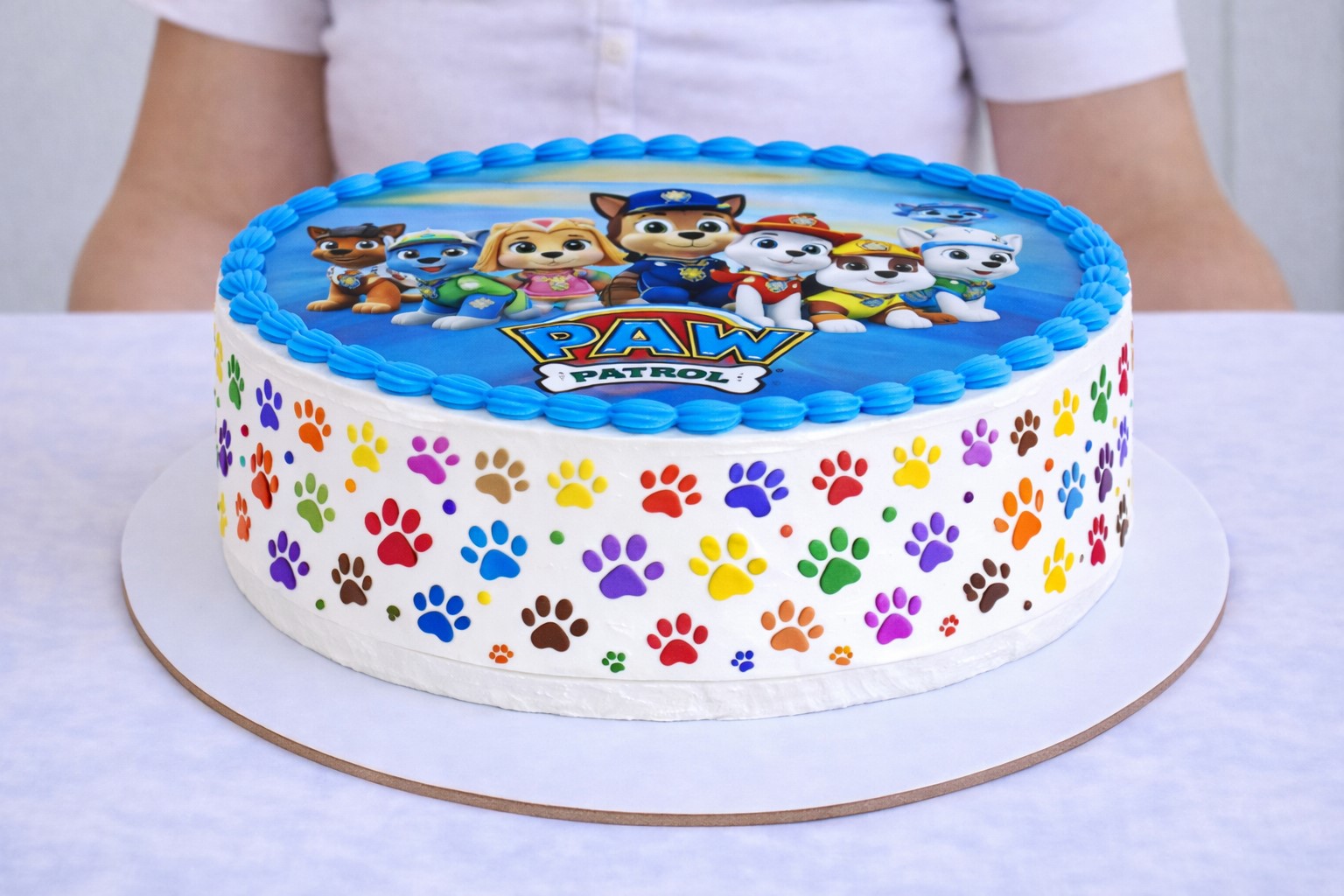 Tortenband Pfoten bunt – essbare Tortenumrandung aus Zuckerfolie (3 Stück, 6,5 × 26 cm)