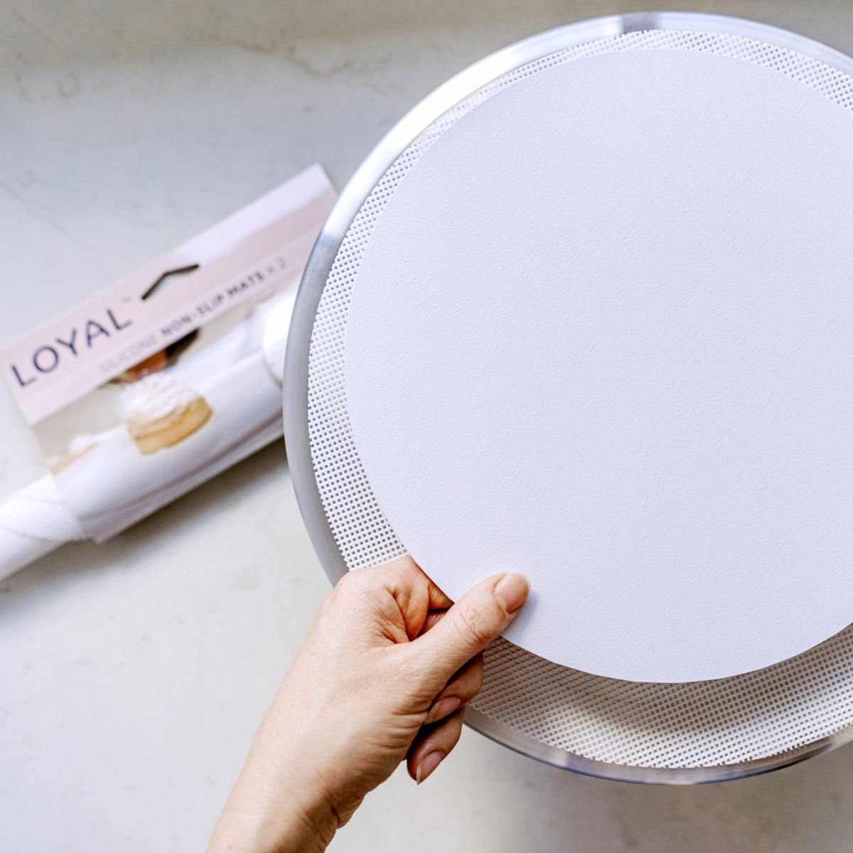 LOYAL Silikon Anti-Rutsch-Matten Ø 30 cm (2er Pack) – stabiler Halt beim Dekorieren