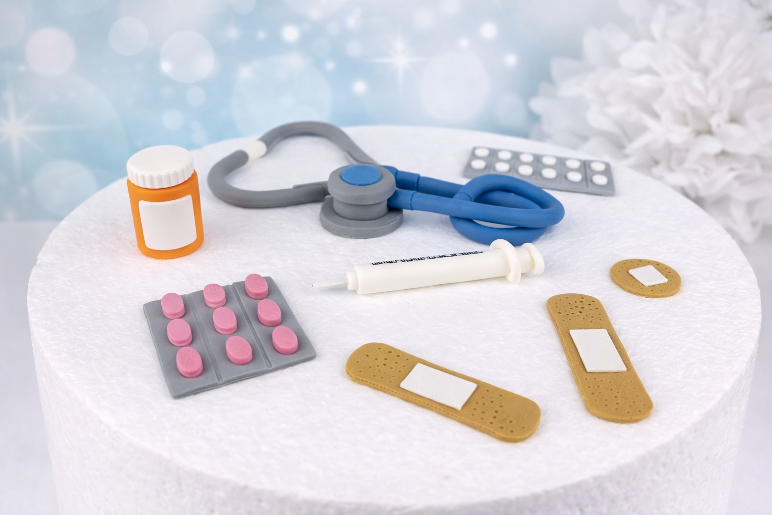 Handmodelliertes Arzt-Set – medizinische Tortendeko (mehrteilig)