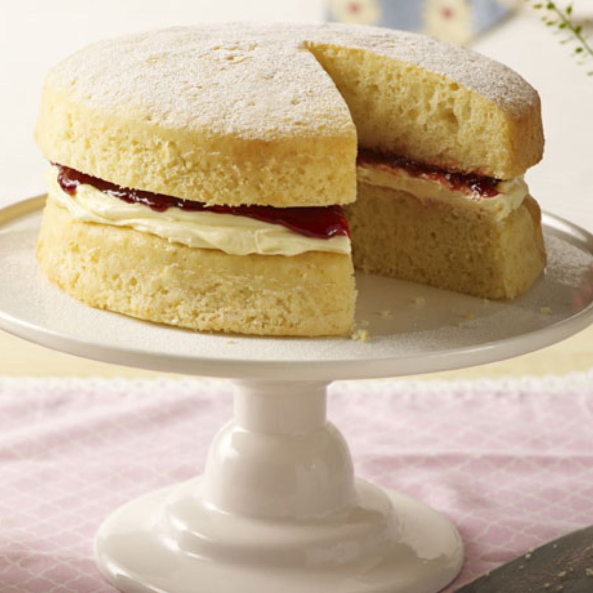 Betty Crocker Velvety Vanilla Cake Mix 425 g – Vanillekuchen Backmischung