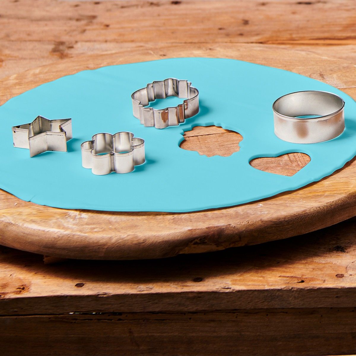 FunCakes ausgerollte Fondantdecke Babyblau